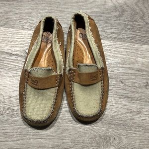D&G moccasins